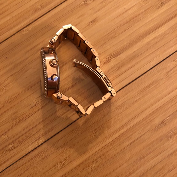 EUC Michael Kors Parker Watch (Womens, Rose Gold and Pave) - Picture 3 of 8